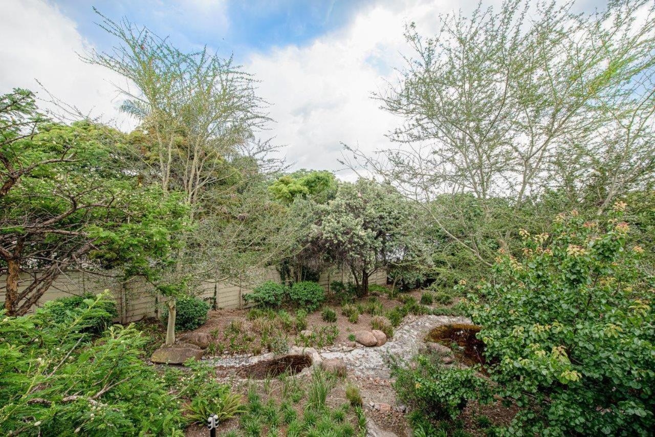 Wild Olive Executive Suite Johannesburg Exterior photo