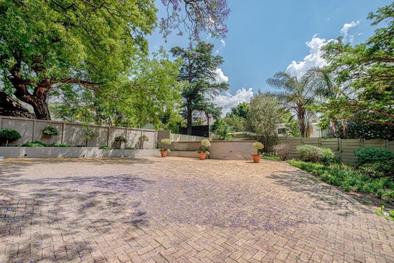 Wild Olive Executive Suite Johannesburg Exterior photo
