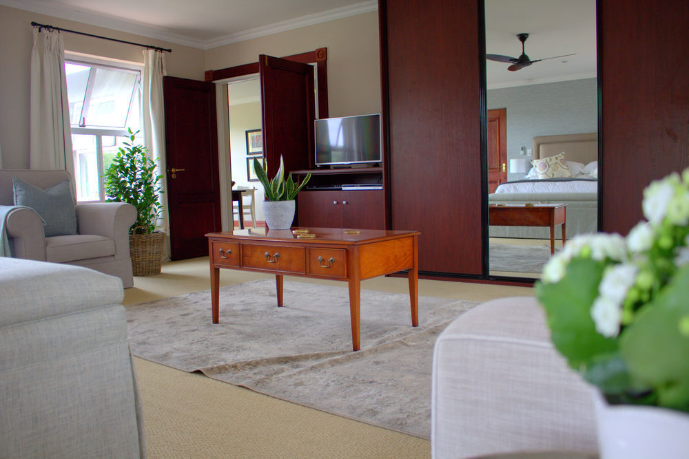 Wild Olive Executive Suite Johannesburg Exterior photo